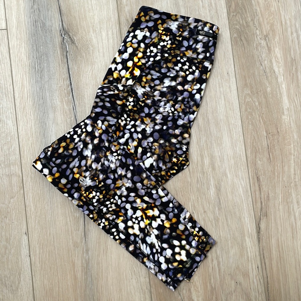 NWOT lululemon athletica speed it up tight